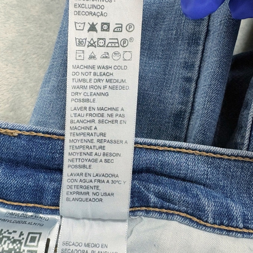 Levi's Womens 18W (38x31) Classic Bootcut Medium Wash Stretch Denim Plus Size - Picture 11 of 11
